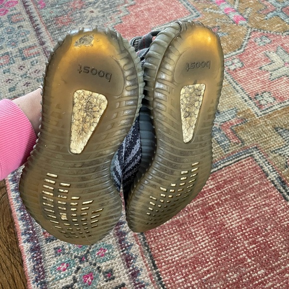 adidas YEEZY Boost 350 V2 Beluga grey AH2203 Zebra like stripes - Picture 3 of 7